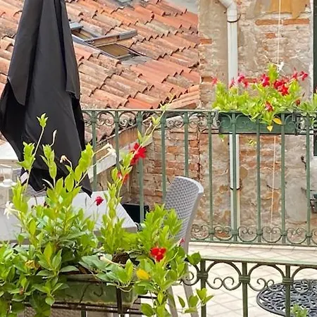 Gasthuis Residenza De L'osmarin Venetië