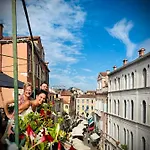 Residenza De L'osmarin Guest house