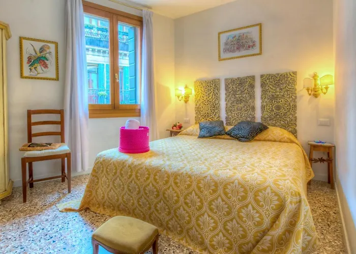 Residenza De L'osmarin ゲストハウス