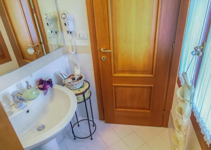 ゲストハウス Residenza De L'osmarin ヴェネツィア